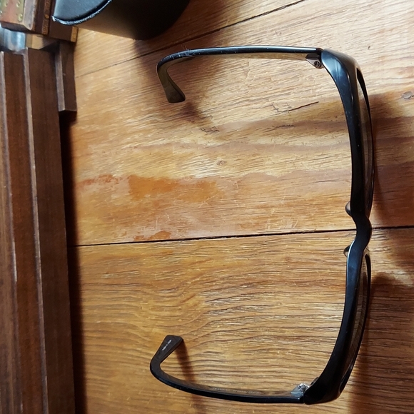 Oliver Peoples Glossy Black Sunglasses main image 4